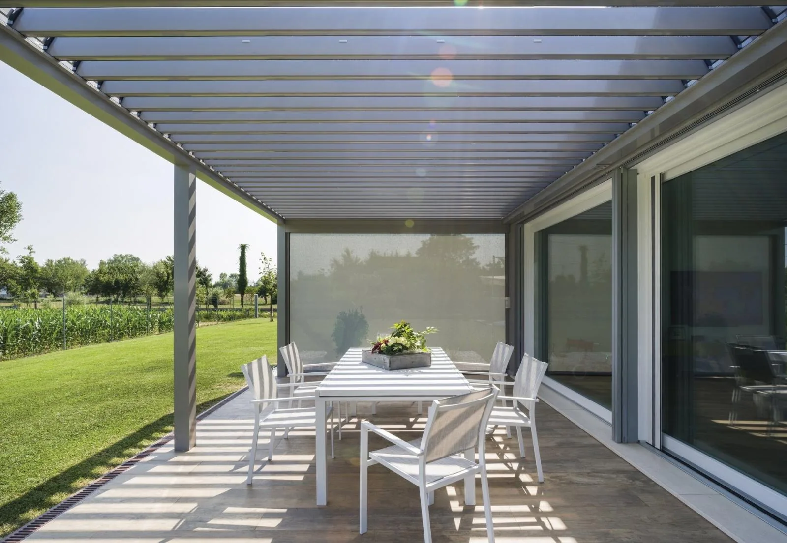 Réalisation pergola bioclimatique sur mesure 32