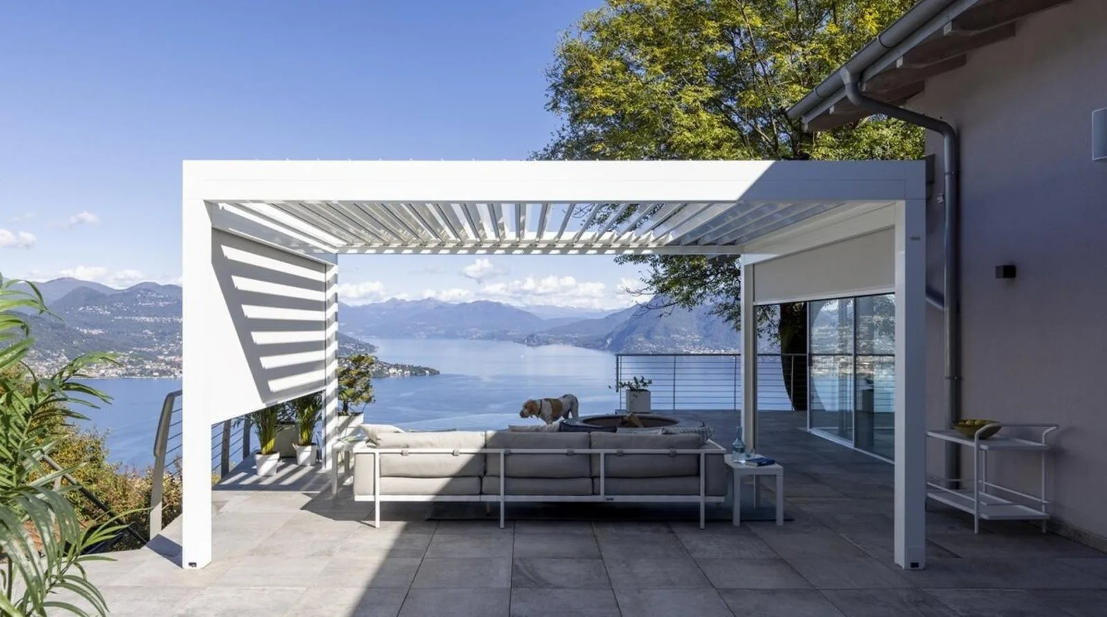 Réalisation pergola bioclimatique sur mesure 33